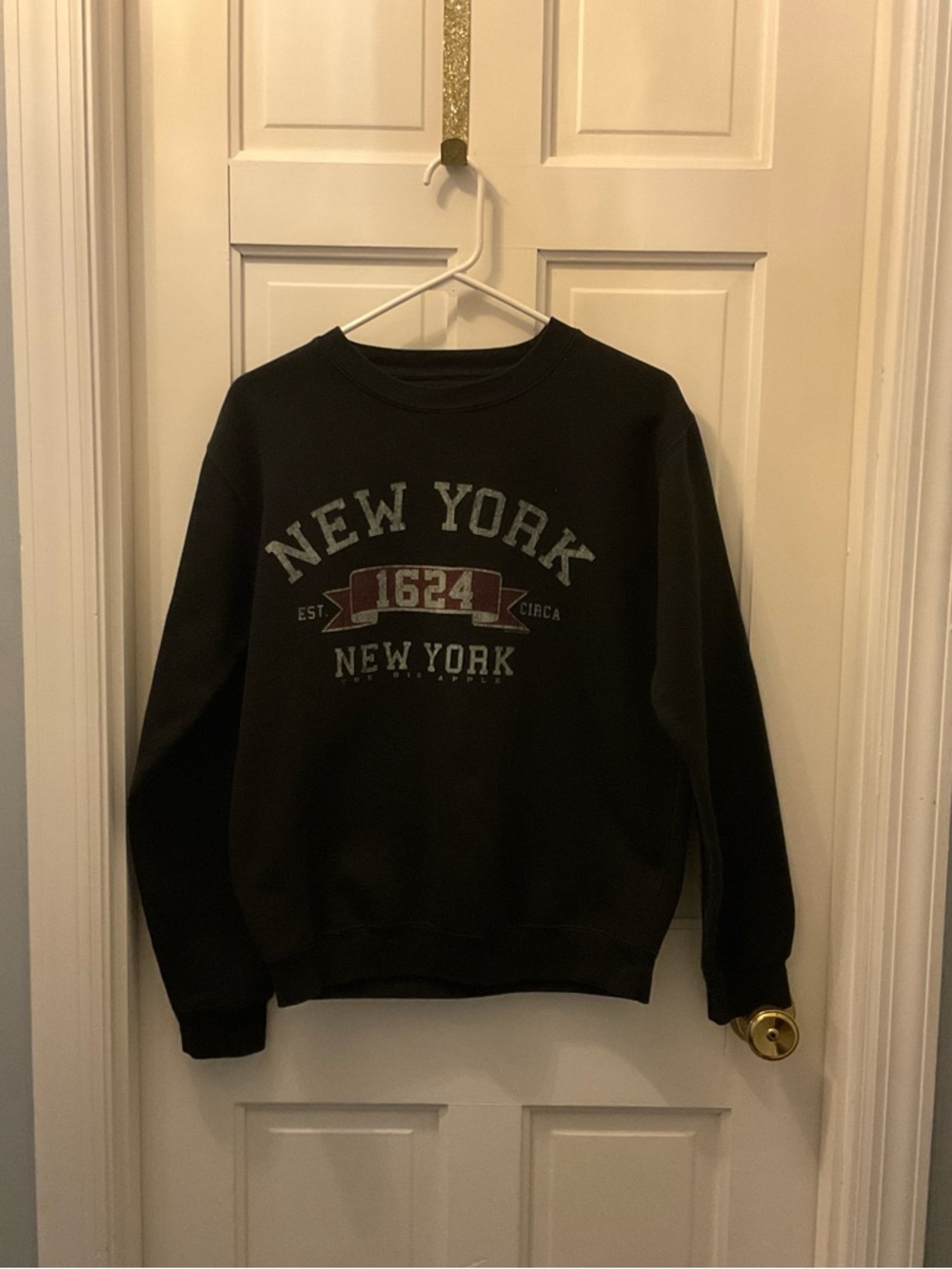 Black New York Graphic Crewneck Sweatshirt